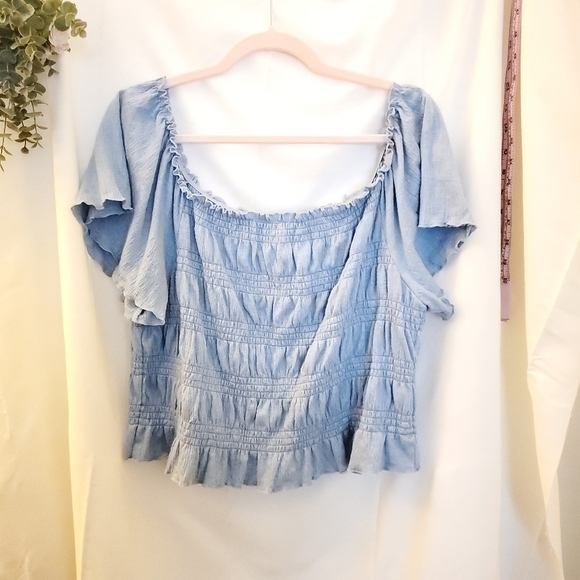 Arizona Jean Company Tops - 5/$16 💓 Baby Blue Ruffled Crop Top Women's Soft Knit Preppy Trending